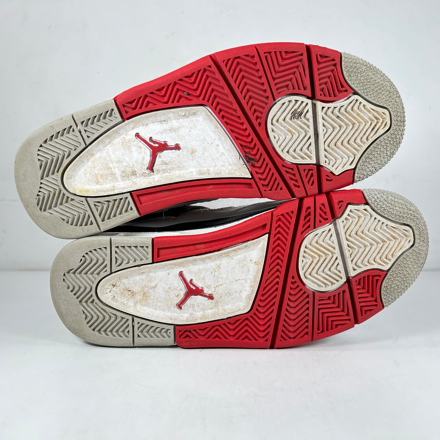 408452 160 Jordan 4 Retro Fire Red (2020) (GS) [USED] - 6 Y (Used) (No Box)