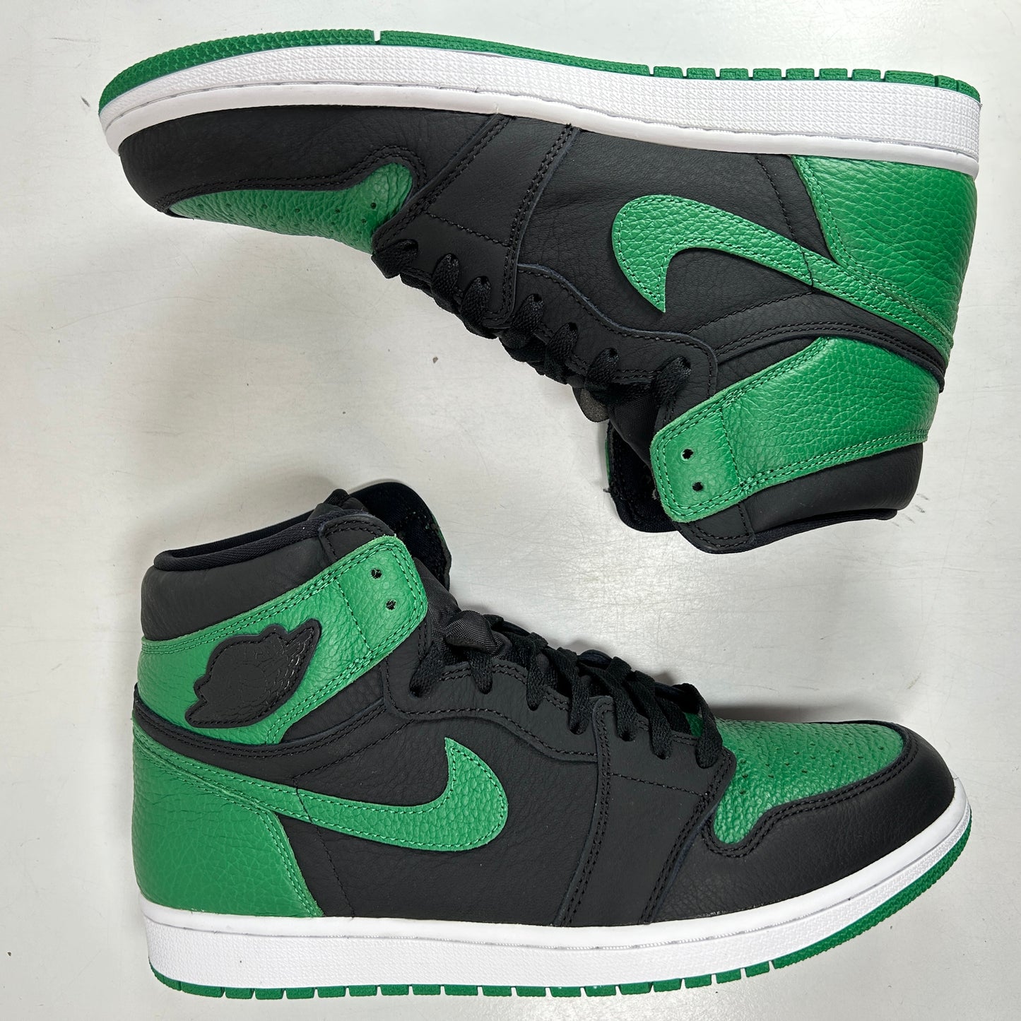 555088 030 Jordan 1 Pine Green 2.0 [USED] - 11 M (Used)