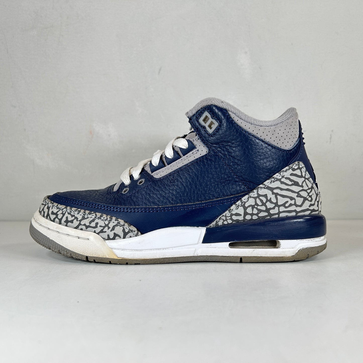 398614 401 Jordan 3 Georgetown [USED] - 4 Y (Used)