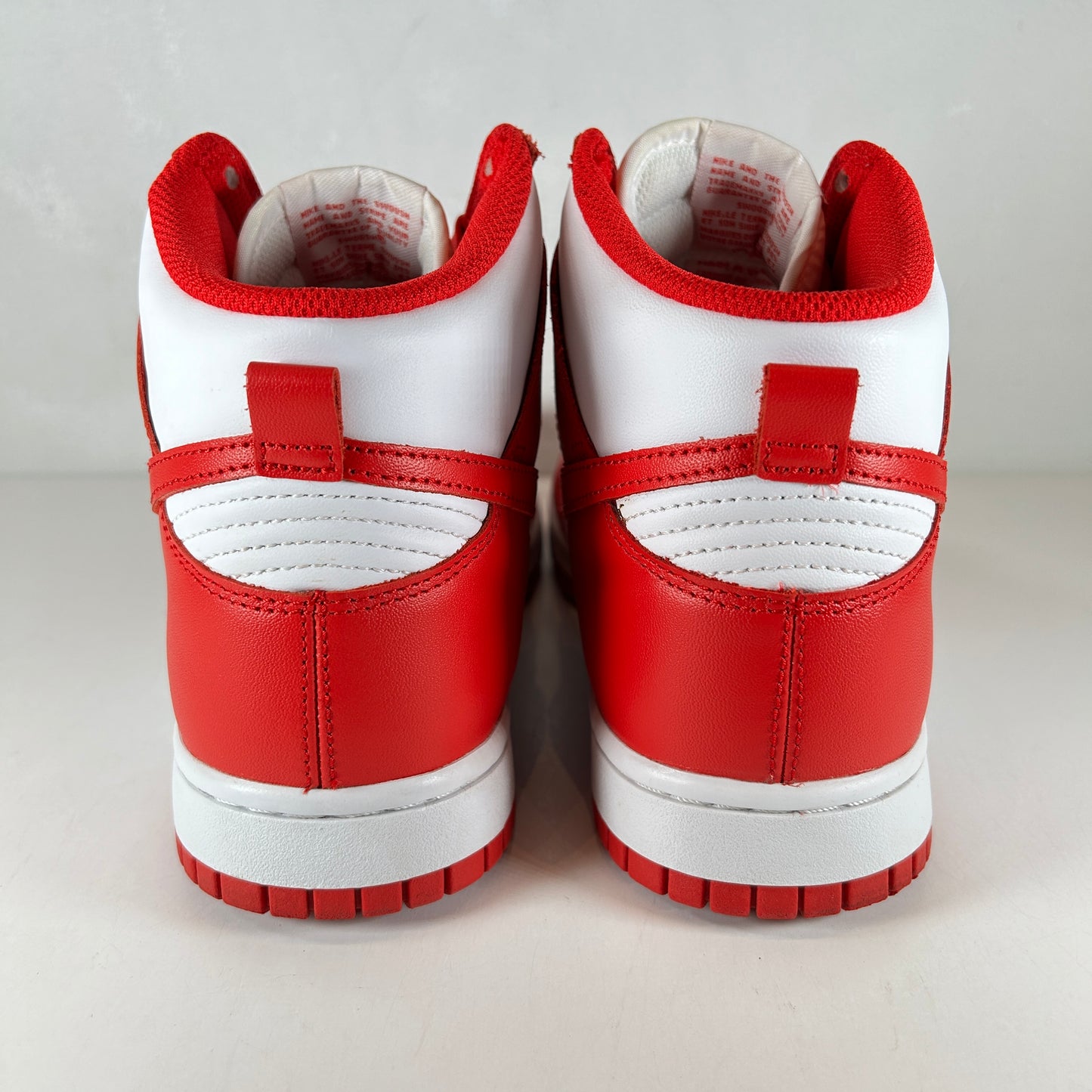 DD1399 106 Nike Dunk High Championship White Red [USED] - 9 M (Used)