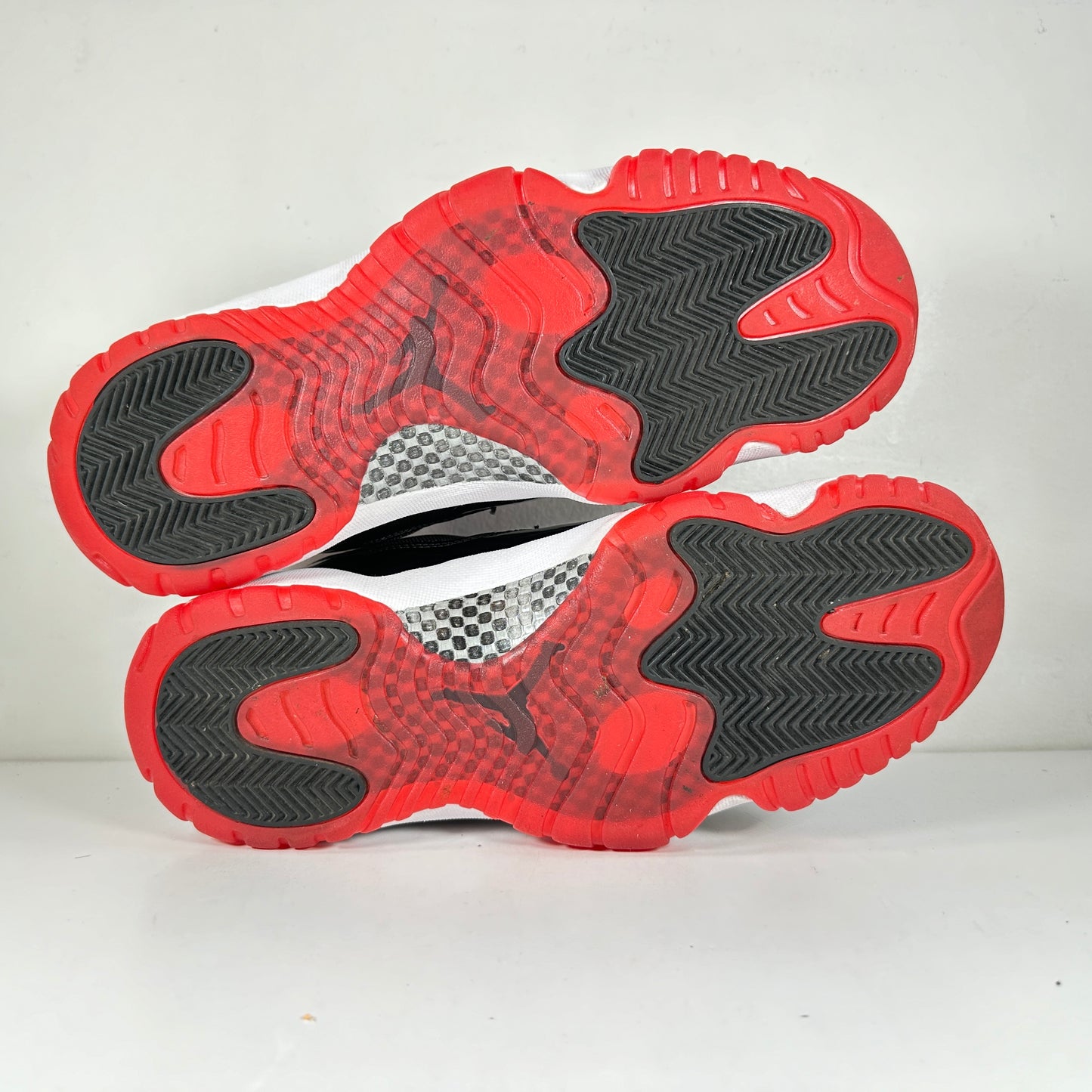 528895 012 Jordan 11 Retro Low Bred [USED] - 10.5 M (Used) (Replace Box)