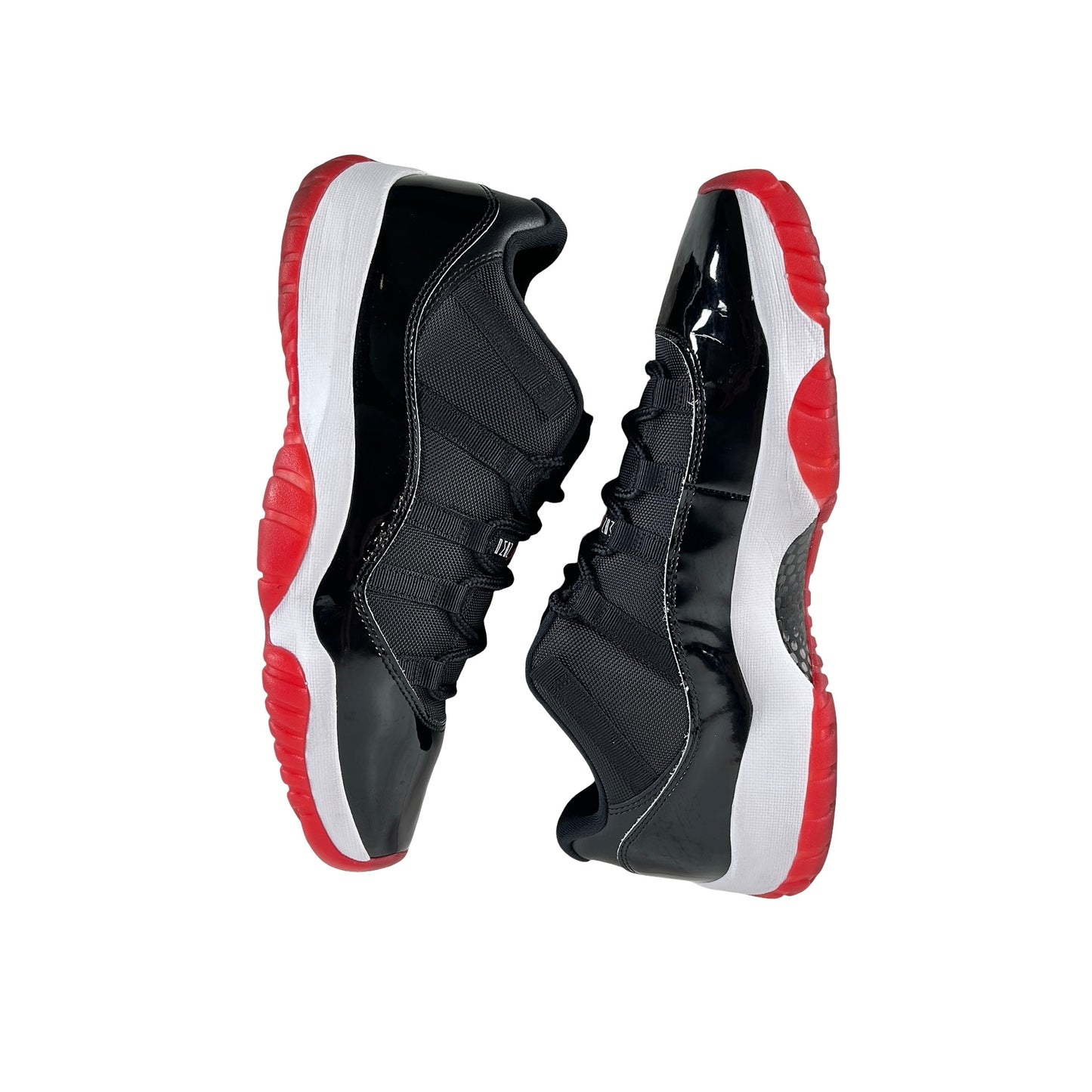 FV5104 006 Jordan 11 Retro Low Bred (2025) - 12 M (Used)