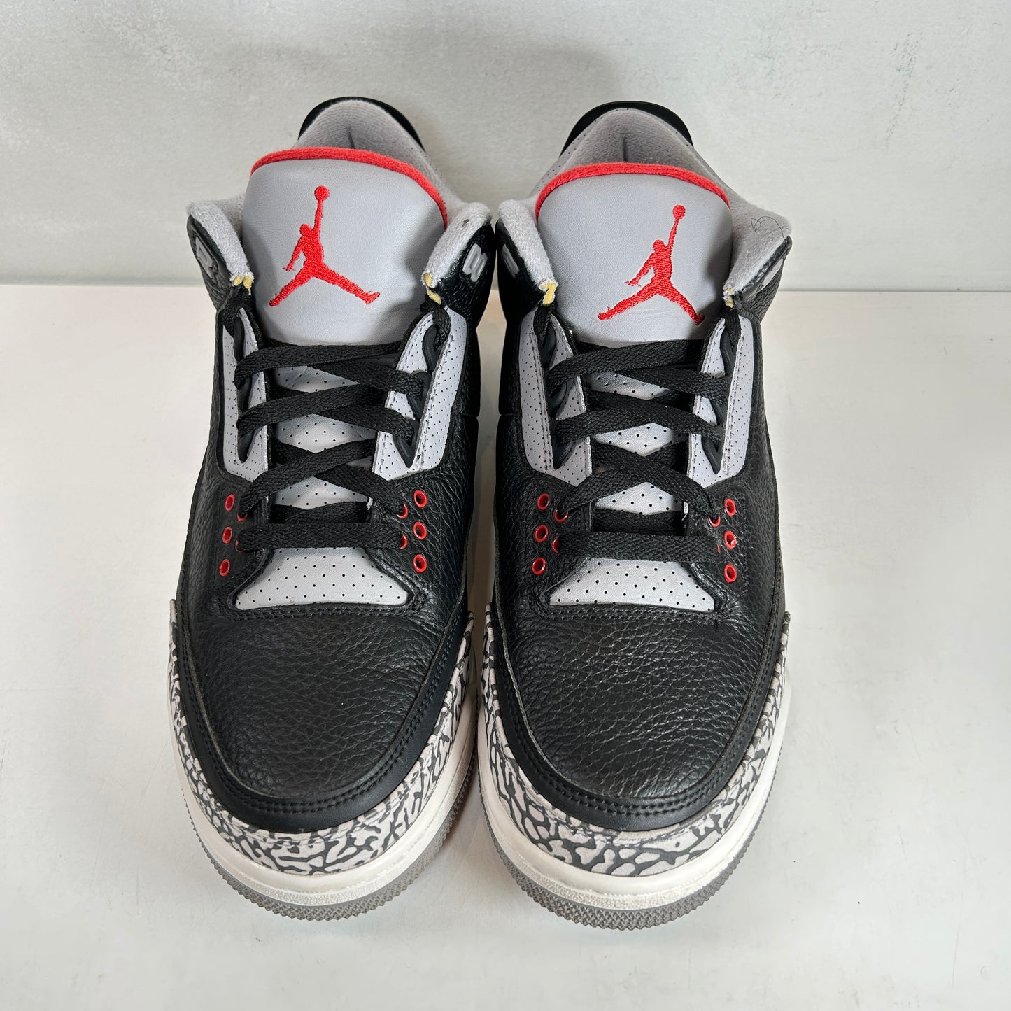 854262 001 Jordan 3 Black Cement 2018 [USED] - 10 M (Used) (No Box)