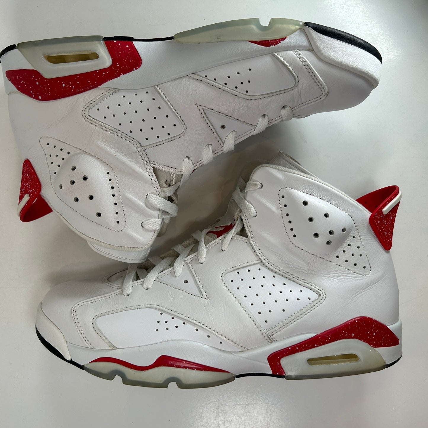 CT8529 162 Jordan 6 Retro Rojo Oreo