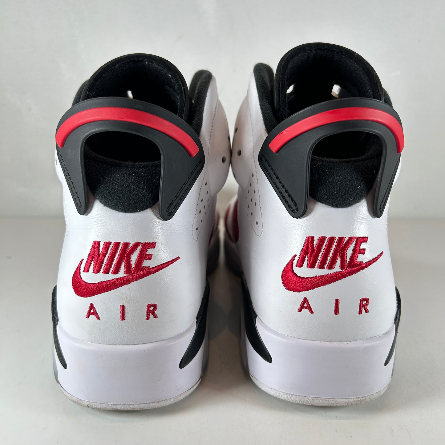 CT8529 106 Jordan 6 Retro Carmine [USED] - 9 M (Used2)