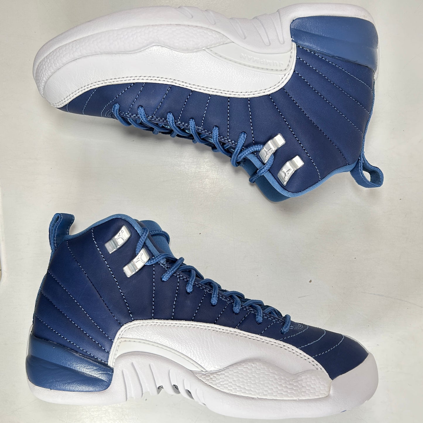 DB5595 404 Jordan 12 Retro Indigo (GS) [CONDITIONAL] - 5.5 Y (Slight Yellowing)