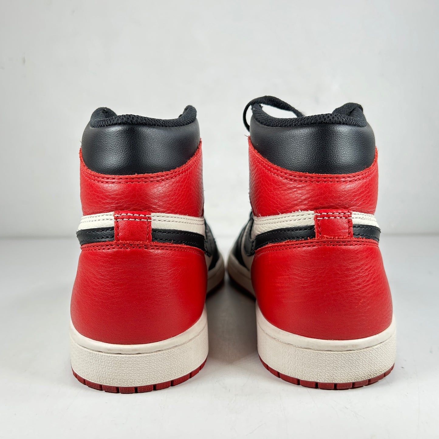 555088 610 Jordan 1 Bred Toe [USED] - 8 M (Used)