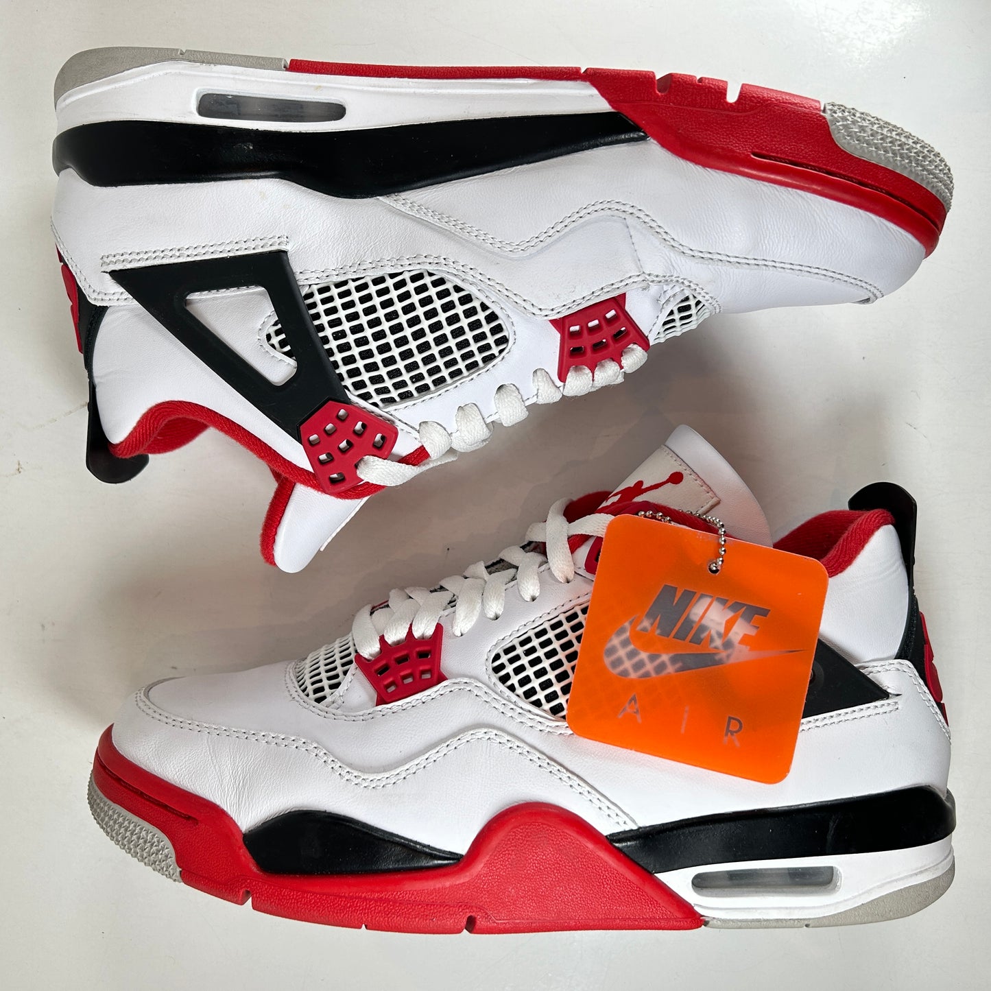 DC7770 160 Jordan 4 Retro Fire Red (2020) [USED] - 8.5 M (Used)