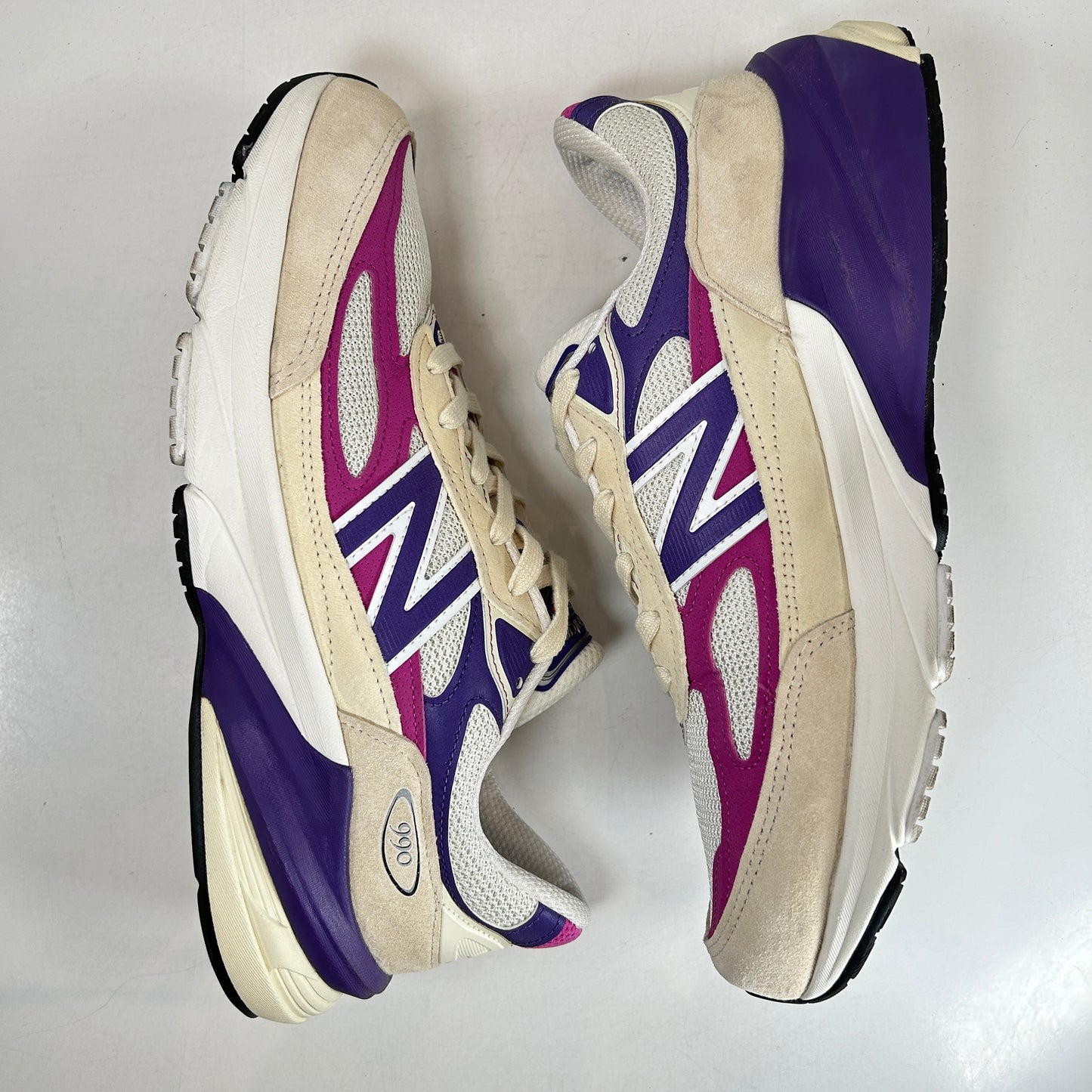 U990TD6 New Balance 990v6 MiUSA Magenta Pop [USED] - 10.5 M (Used)