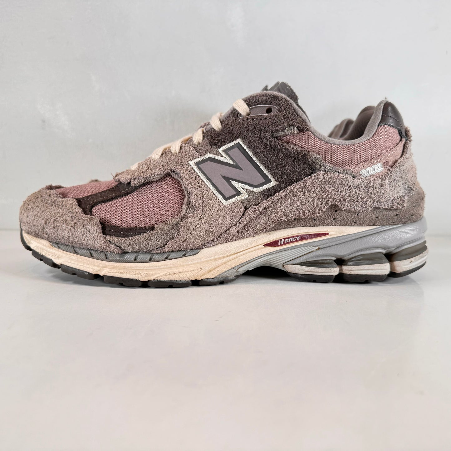M2002RDY New Balance 2002R Protection Pack Dusty Lilac [USED] - 9 M (Used)