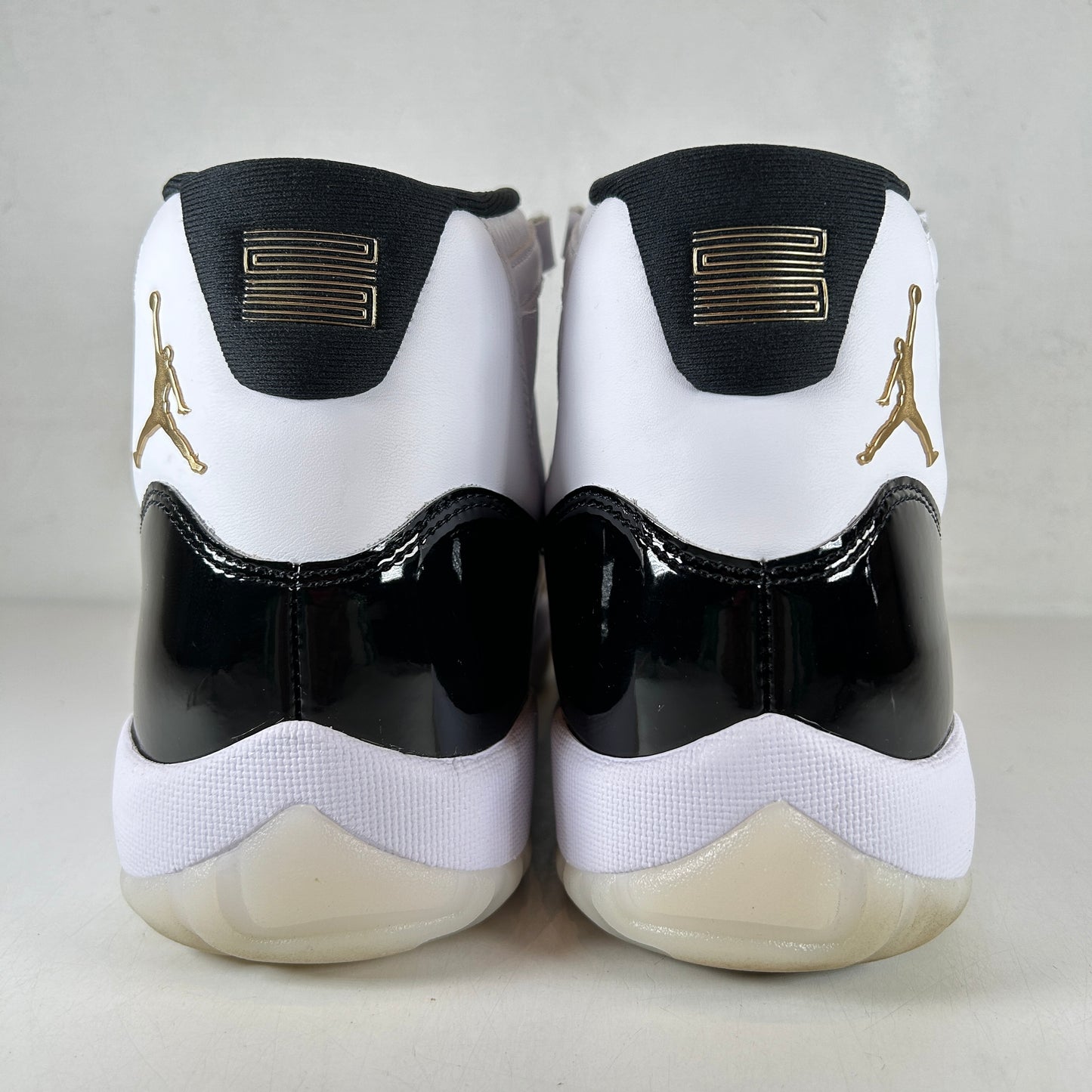 CT8012 170 Jordan 11 Retro DMP Defining Moments (2023) [USED] - 10.5 M (Used4)