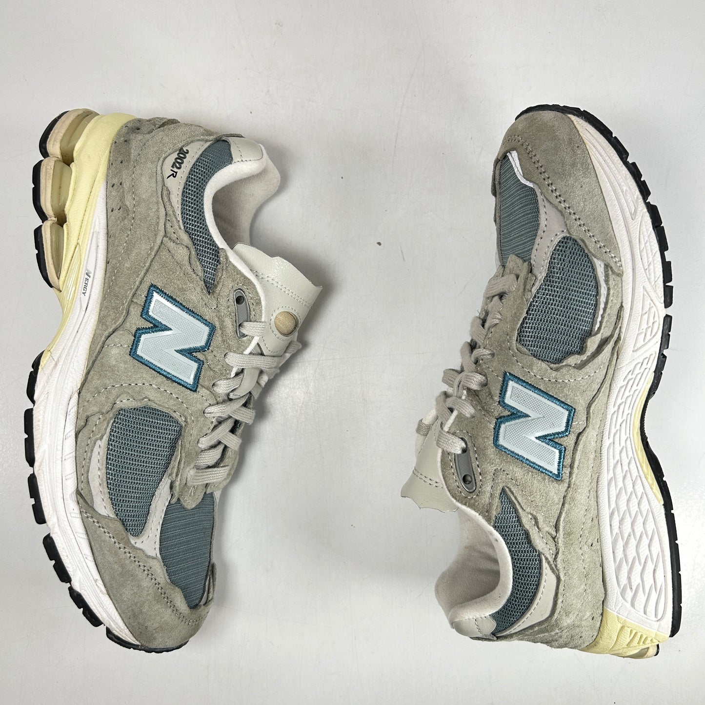 M2002RDD New Balance 2002R Protection Pack Mirage Grey [USED] - 6.5 M (Used)