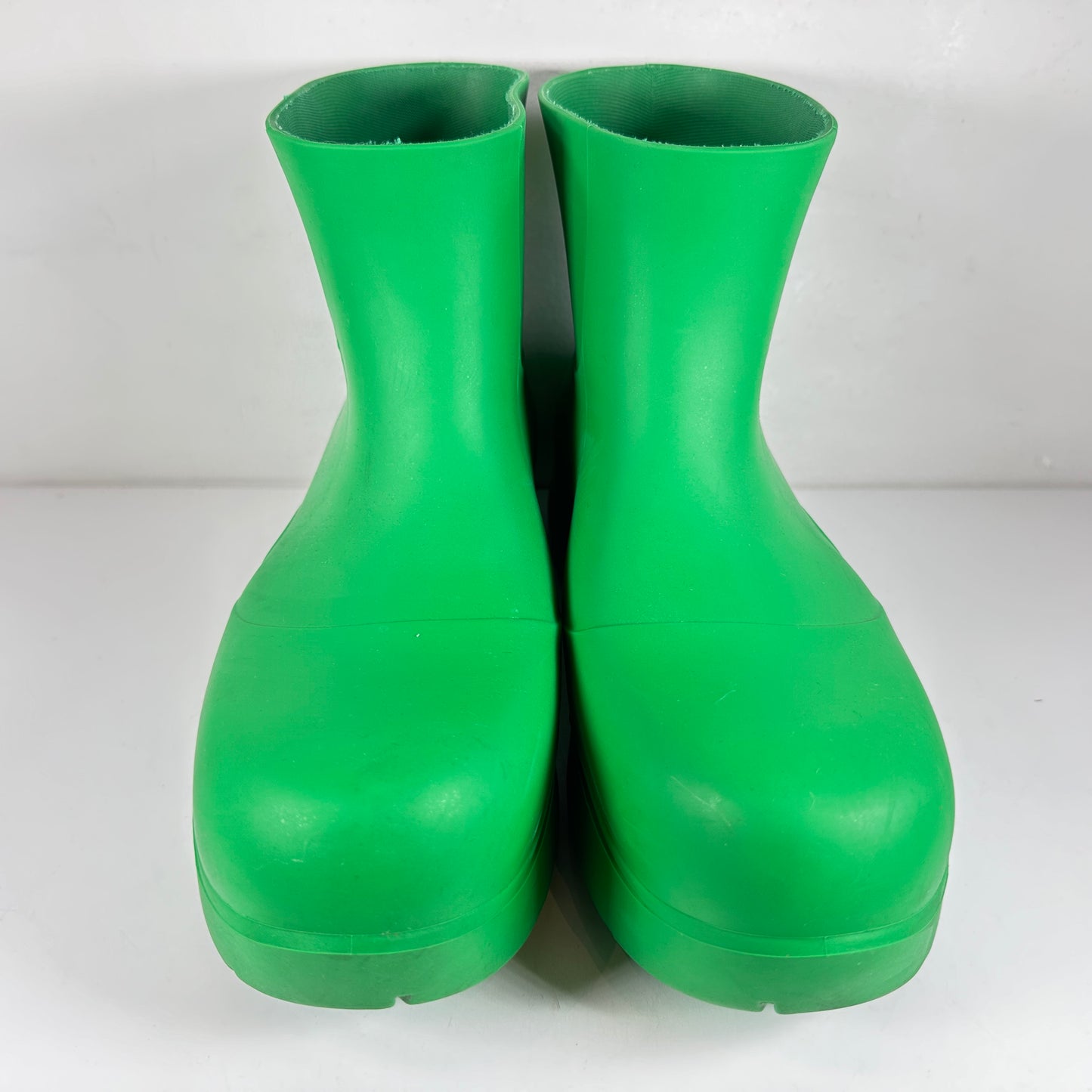 Bottega Veneta Green Matte Puddle Chelsea Boots [USED] - 44 (Used)