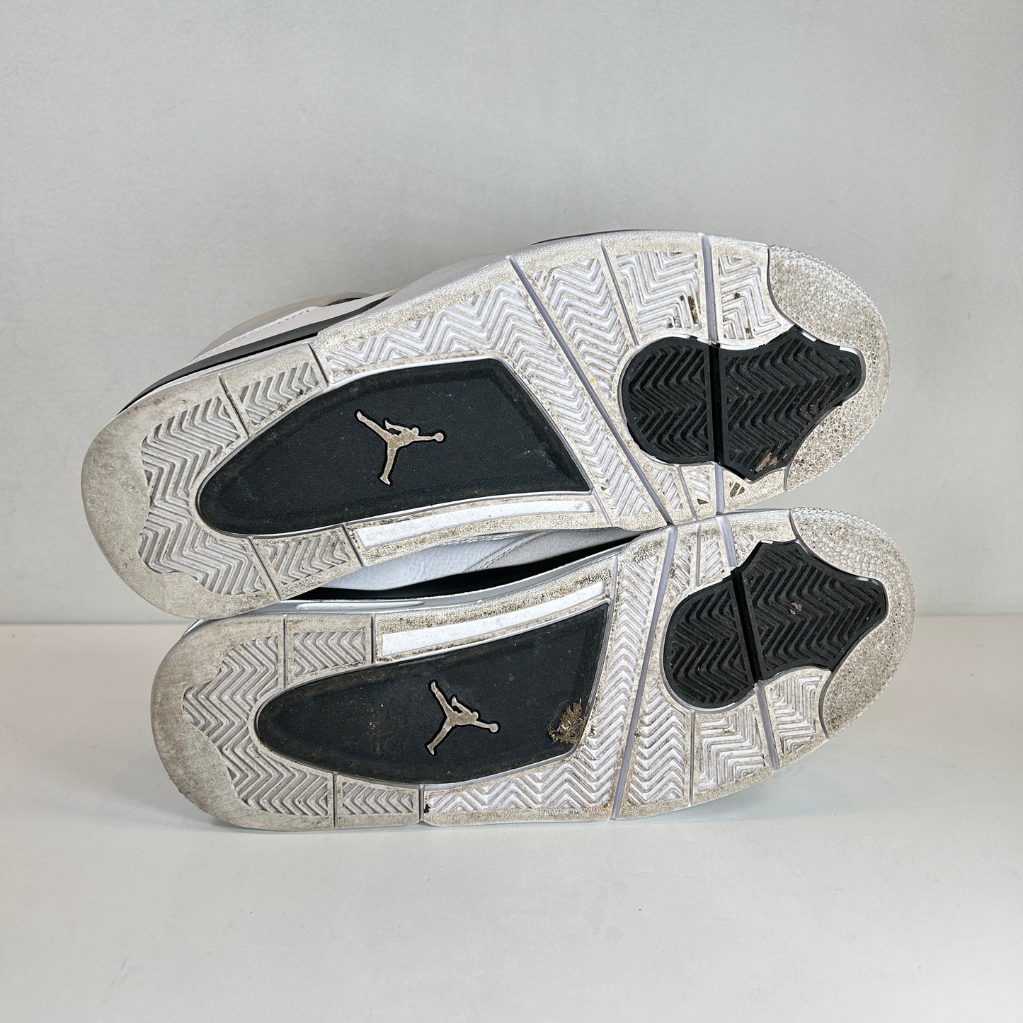 DH6927 111 Jordan 4 Retro Military Black [USED] - 9 M (Used2)