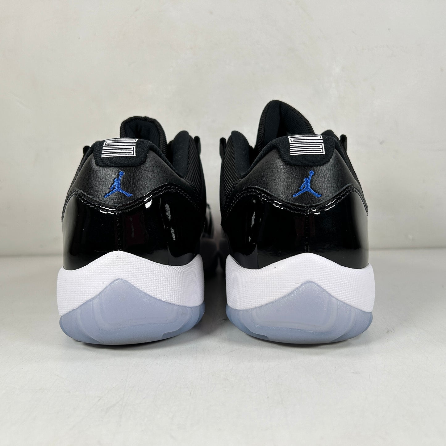 FV5104 004 Jordan 11 Retro Low Space Jam [USED] - 10.5 M (Used)