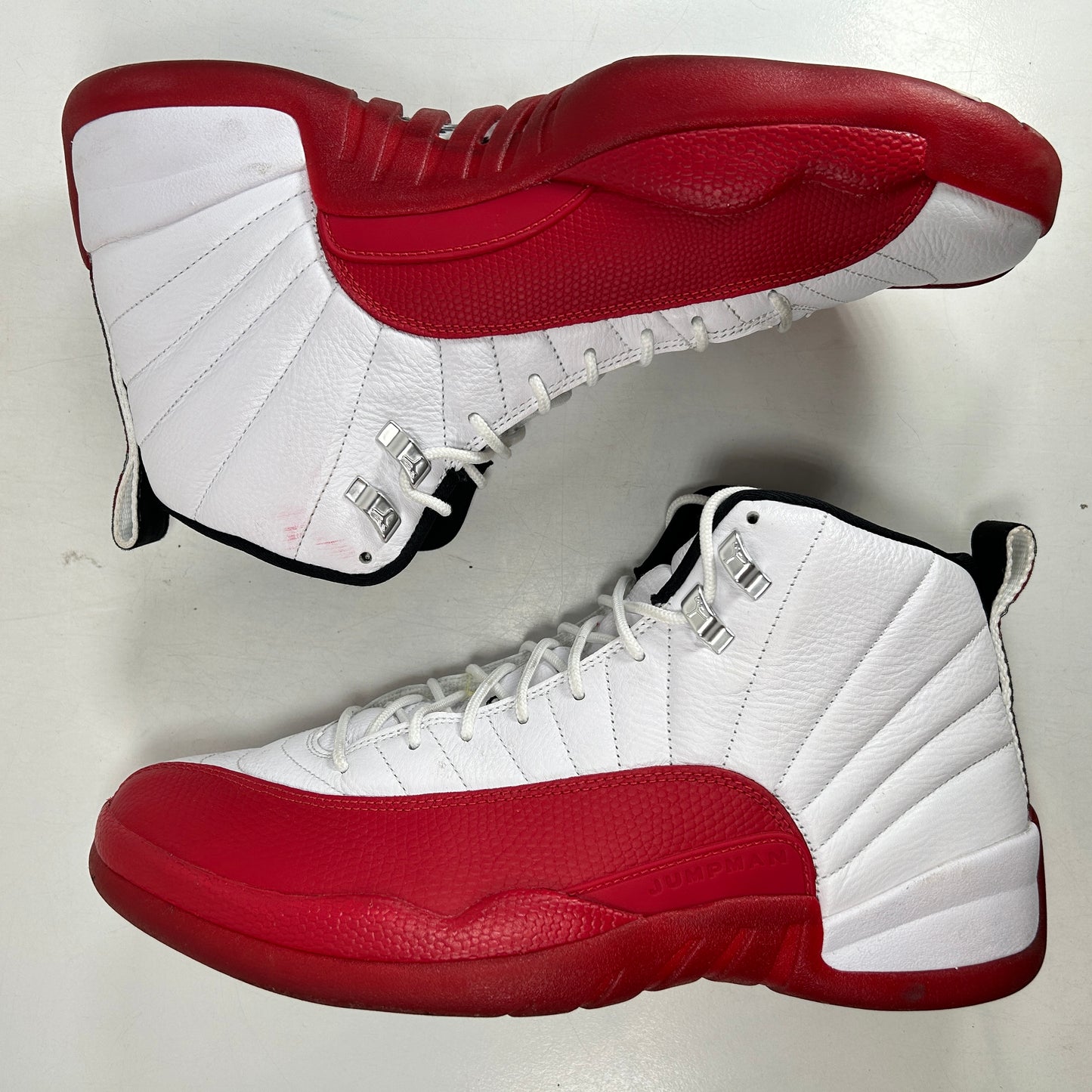 CT8013 116 Jordan 12 Retro Cherry (2023) [USED] - 13 M (Used3)