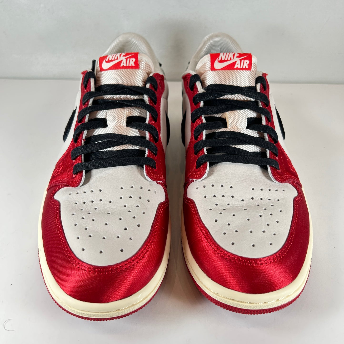 FN0432 100 Jordan 1 Retro Low OG Trophy Room Away [USED] - 10 M (Used)