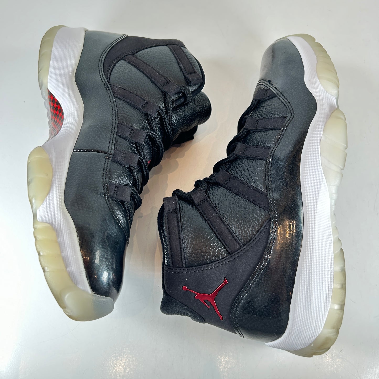 378037 002 Jordan 11 Retro 72-10 [USED] - 10 M (Used) (No Box)