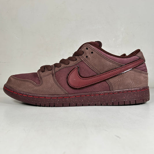 FN0619 600 Nike SB Dunk Low “City of Love” [USED] - 11 M (Used)