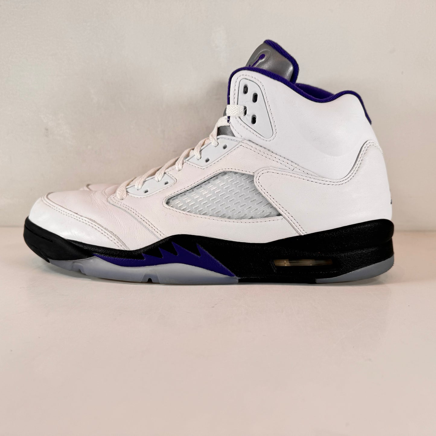 DD0587 141 Jordan 5 Retro Dark Concord [USED] - 11.5 M (Used)