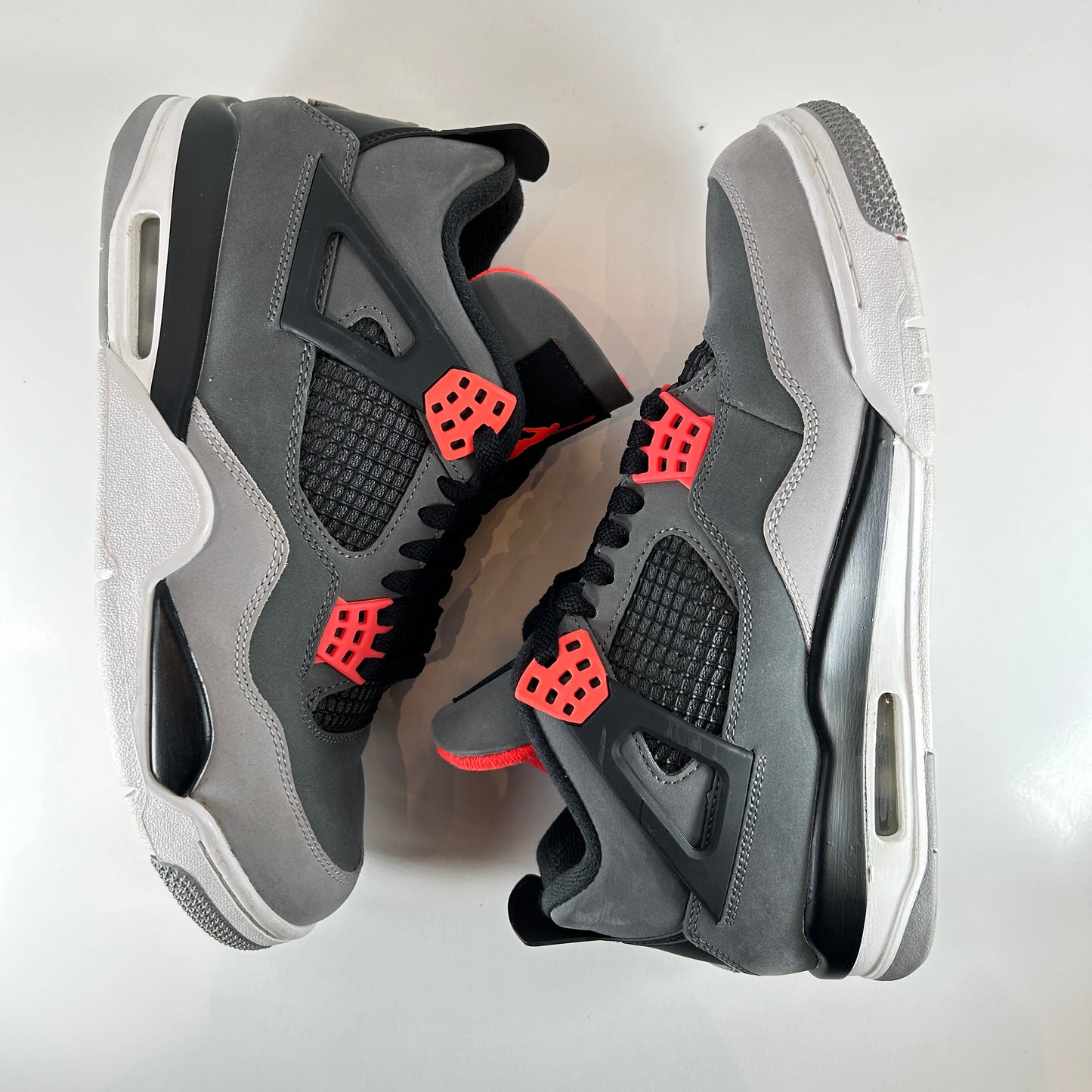 DH6927 061 Jordan 4 Retro Infrared [USED] - 8.5 M (Used) (No Box)