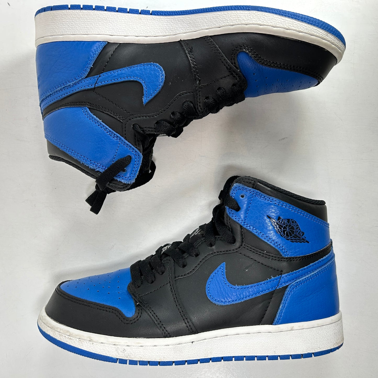 575441 007 Jordan 1 Retro Royal (2017) (GS) [USED] - 6.5 Y (Used)