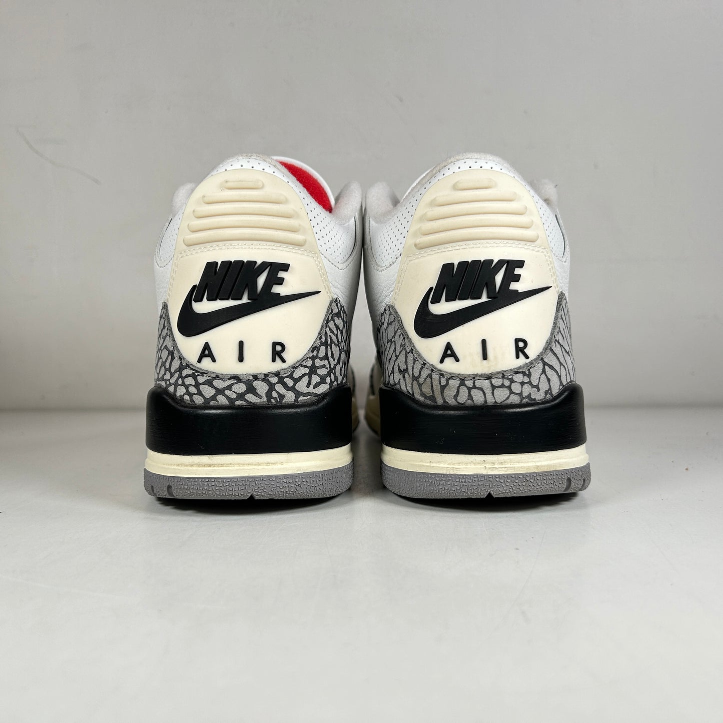 DN3707 100 Jordan 3 Retro White Cement Reimagined [USED] - 10.5 M (Used4)