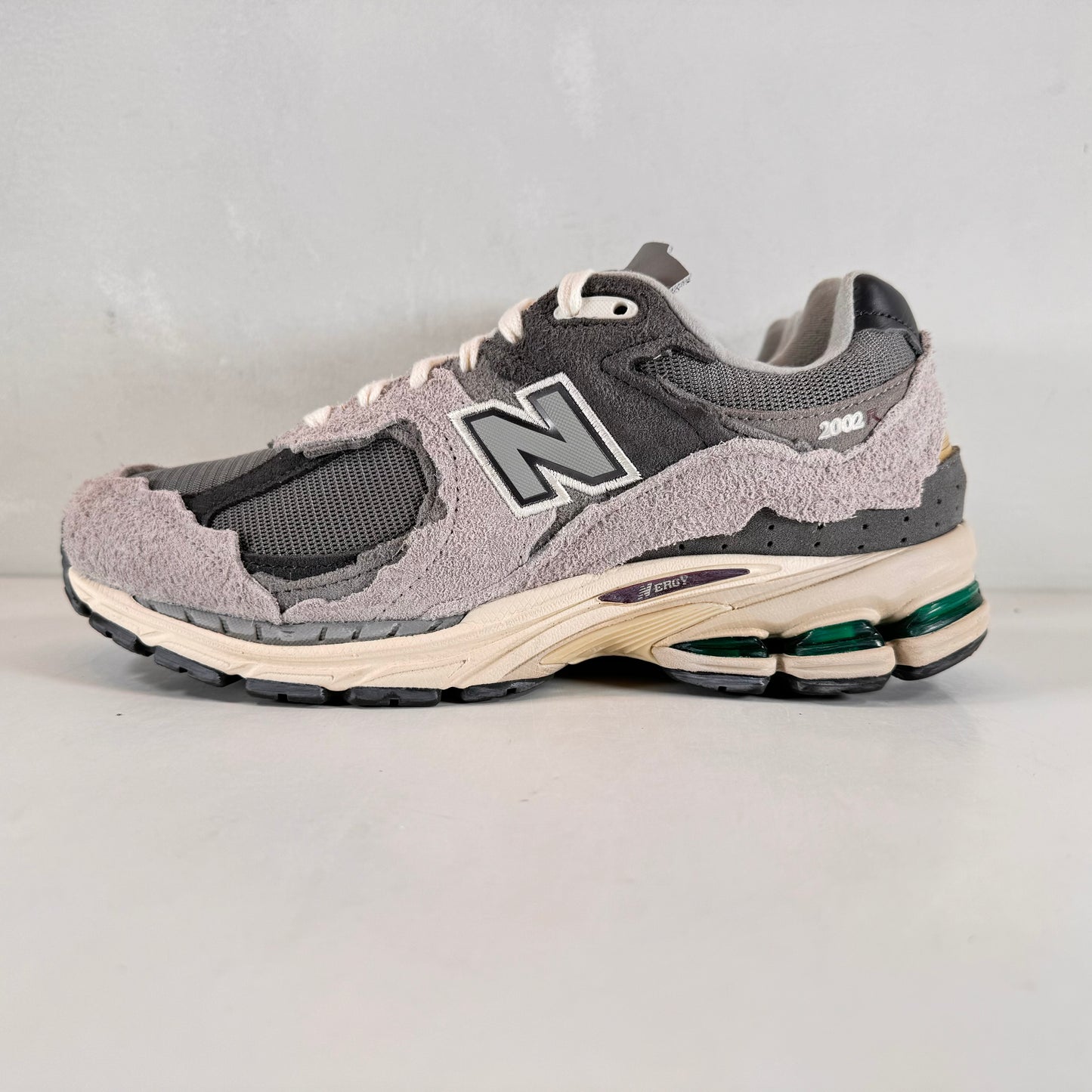 M2002RDA New Balance 2002R Protection Pack Rain Cloud [USED] - 7.5 M (Used)