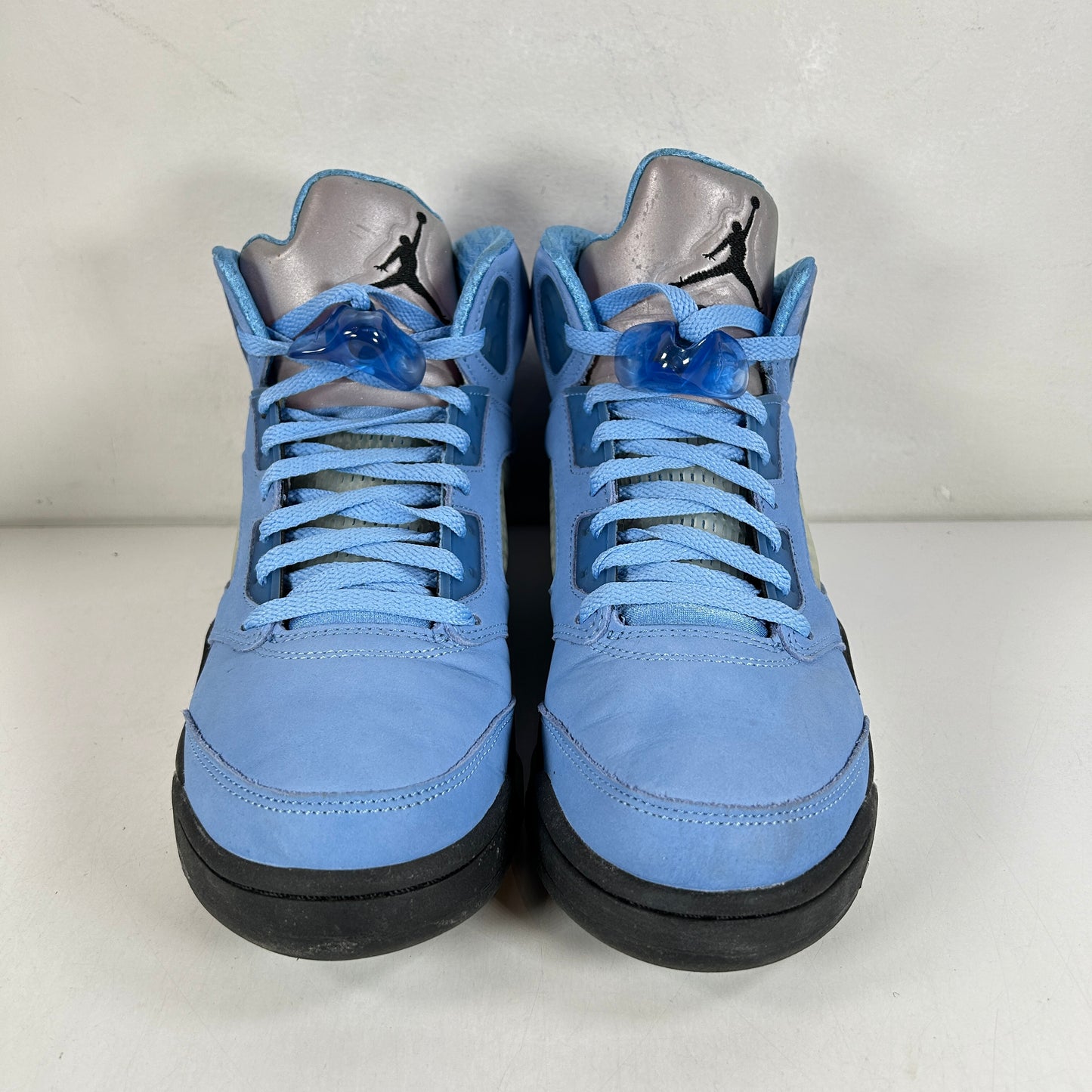 DV1310 401 Jordan 5 Retro UNC University Blue [USED] - 9 M (Used2)