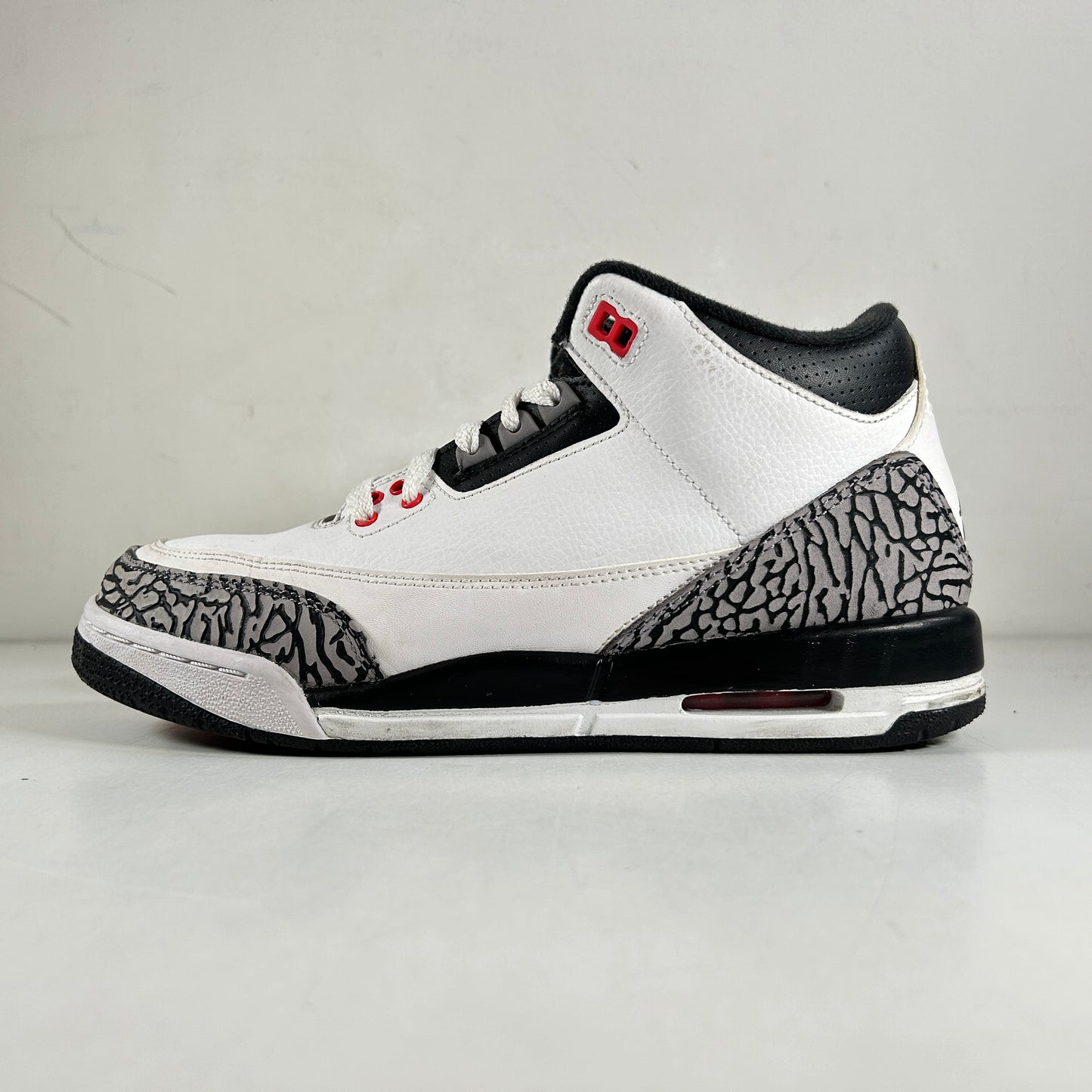 398614 123 Jordan 3 Retro Infrared 23 (GS) [USED] - 7 Y (Used) (No Box)