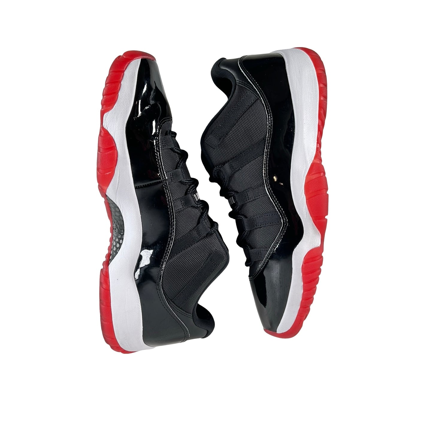 FV5104 006 Jordan 11 Retro Low Bred (2025) - 12 M (Used)
