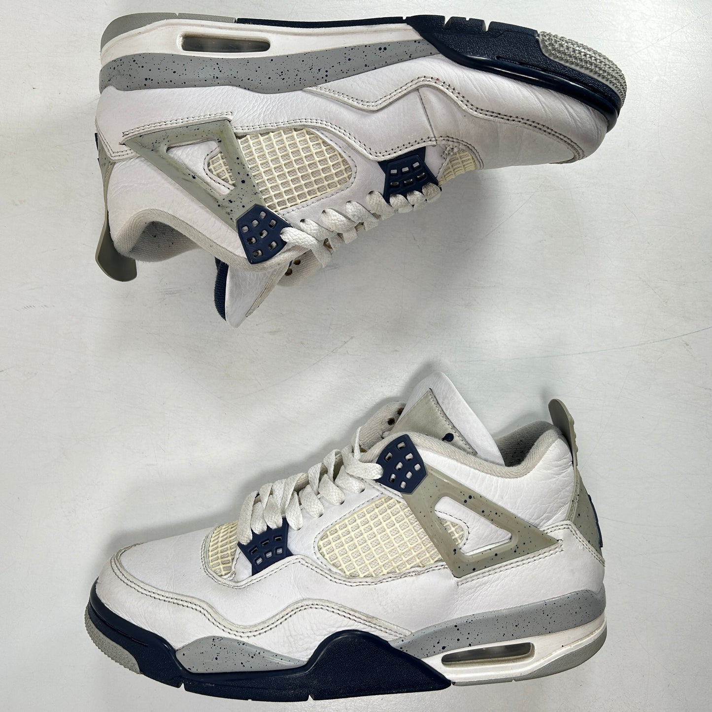 DH6927 140 Jordan 4 Retro Midnight Navy [USED] - 8 M (Used)