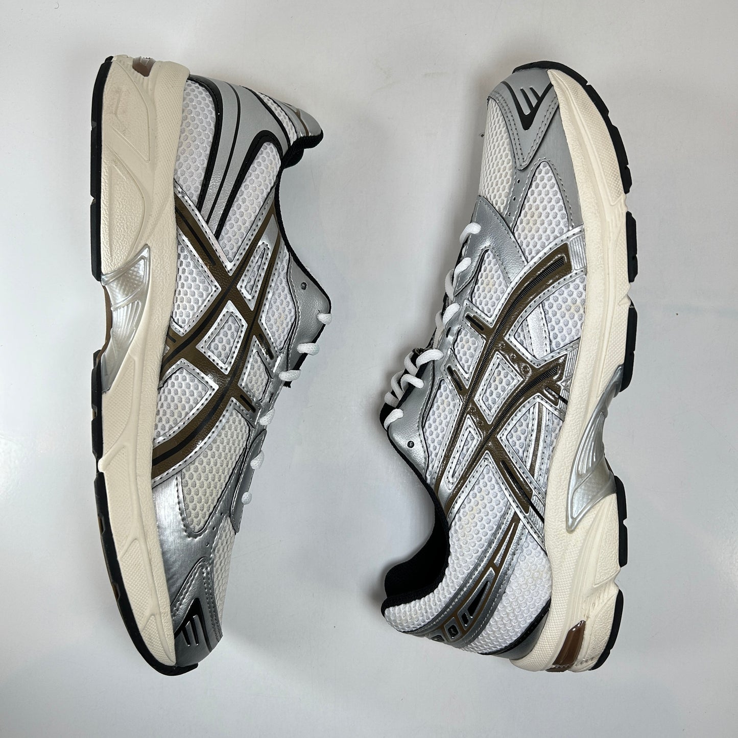 1201A256 113 ASICS Gel-1130 White Clay Canyon [USED] - 12 M (Used)