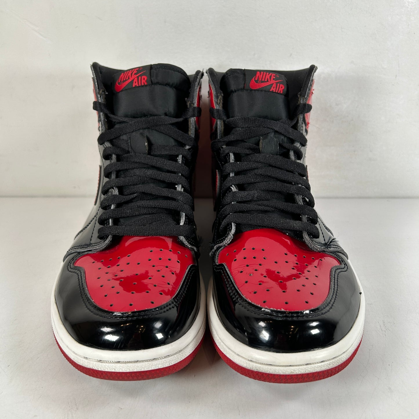 555088 063 Jordan 1 Retro High OG Patent Bred [USED] - 10 M (Used3)