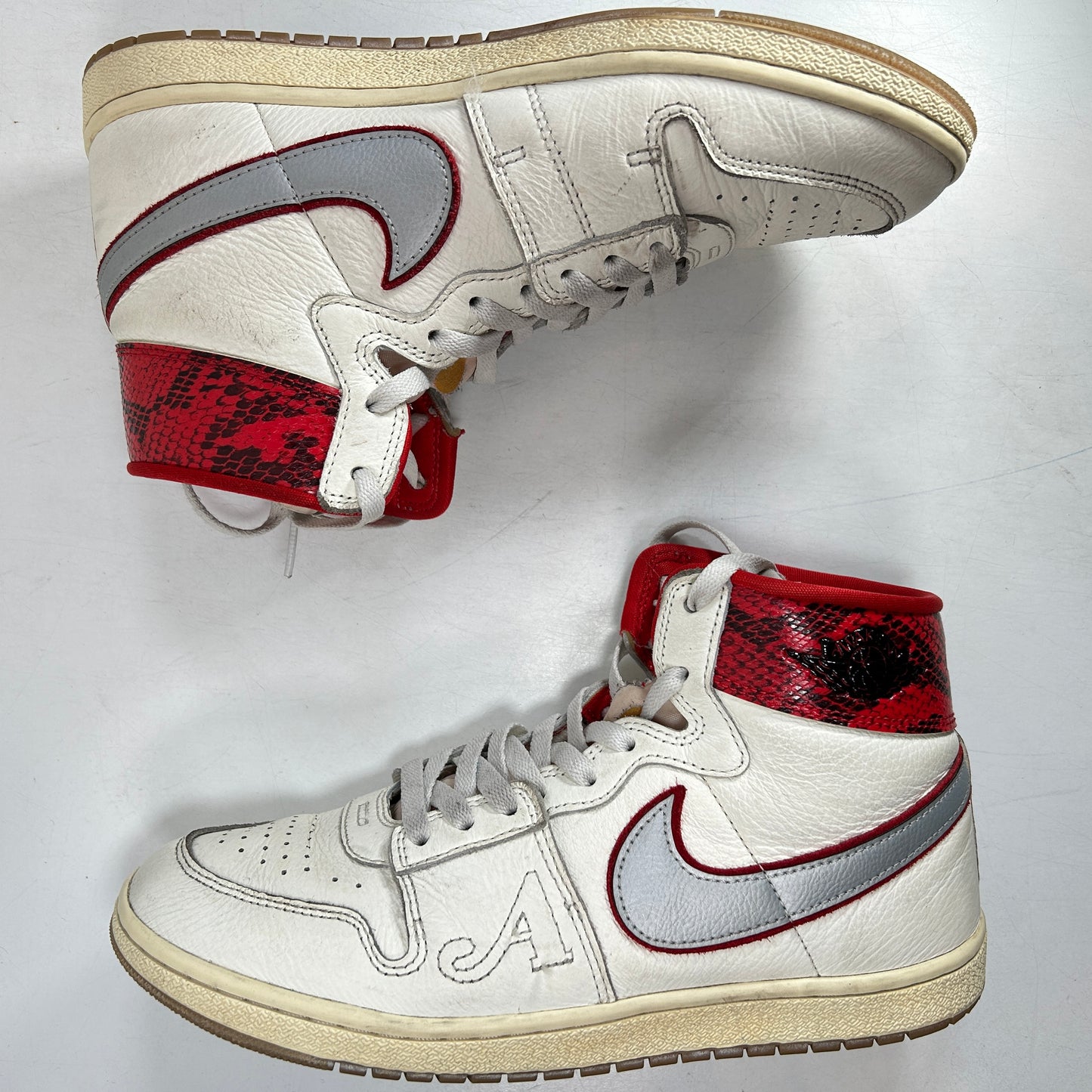 FN8675 100 Nike Jordan Air Ship PE SP Awake NY [USED] - 10.5 M (Used) (No Box)
