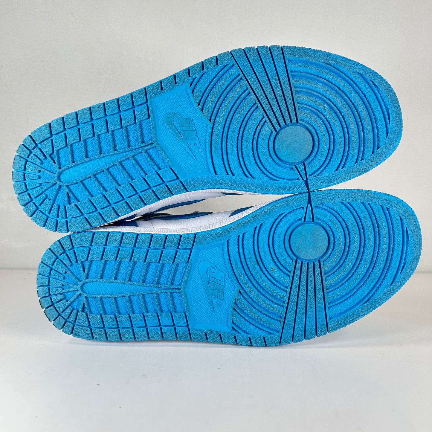 555088 117 Jordan 1 Retro High OG UNC [USED] - 9.5 M (Used)