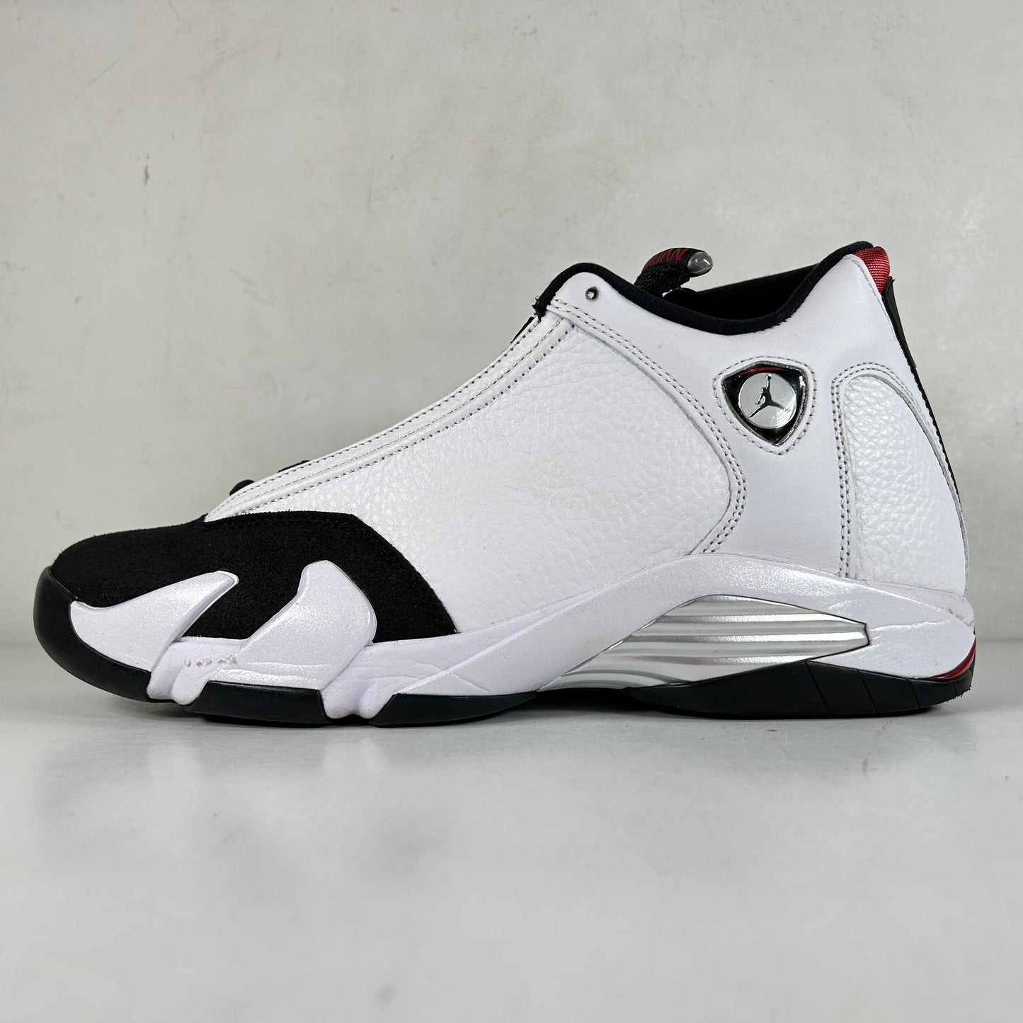 487471 160 Jordan 14 Retro Black Toe (2024) [USED] - 10 M (Used)