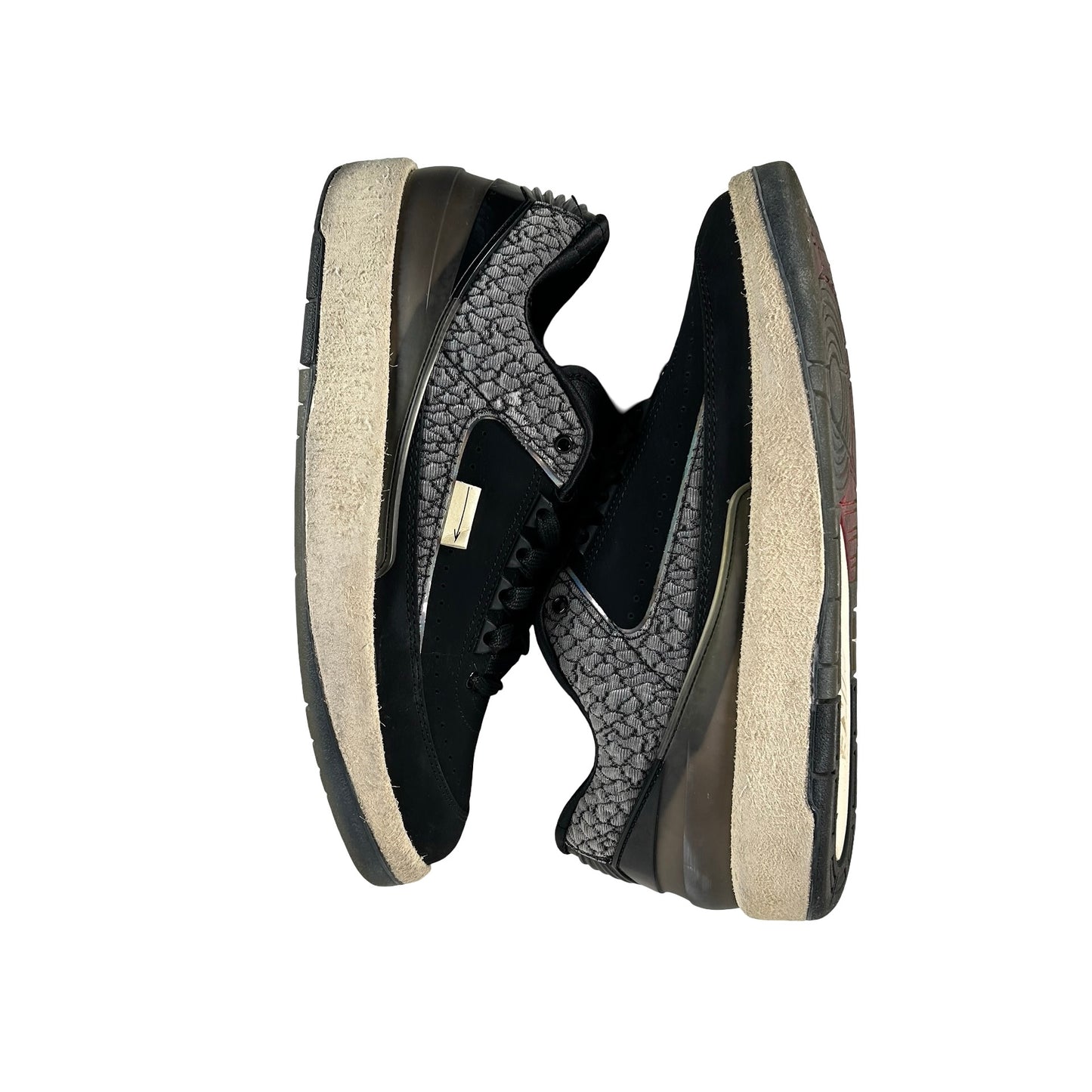 DR9834 060 Jordan 2 Retro Low Responsibility [USED] - 9.5 M (Used)