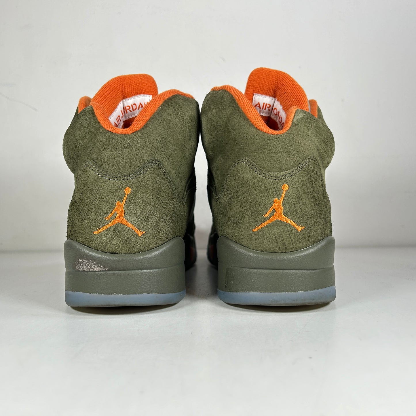 DD0587 308 Jordan 5 Retro Olive (2024) [USE] - 9 M (Used)