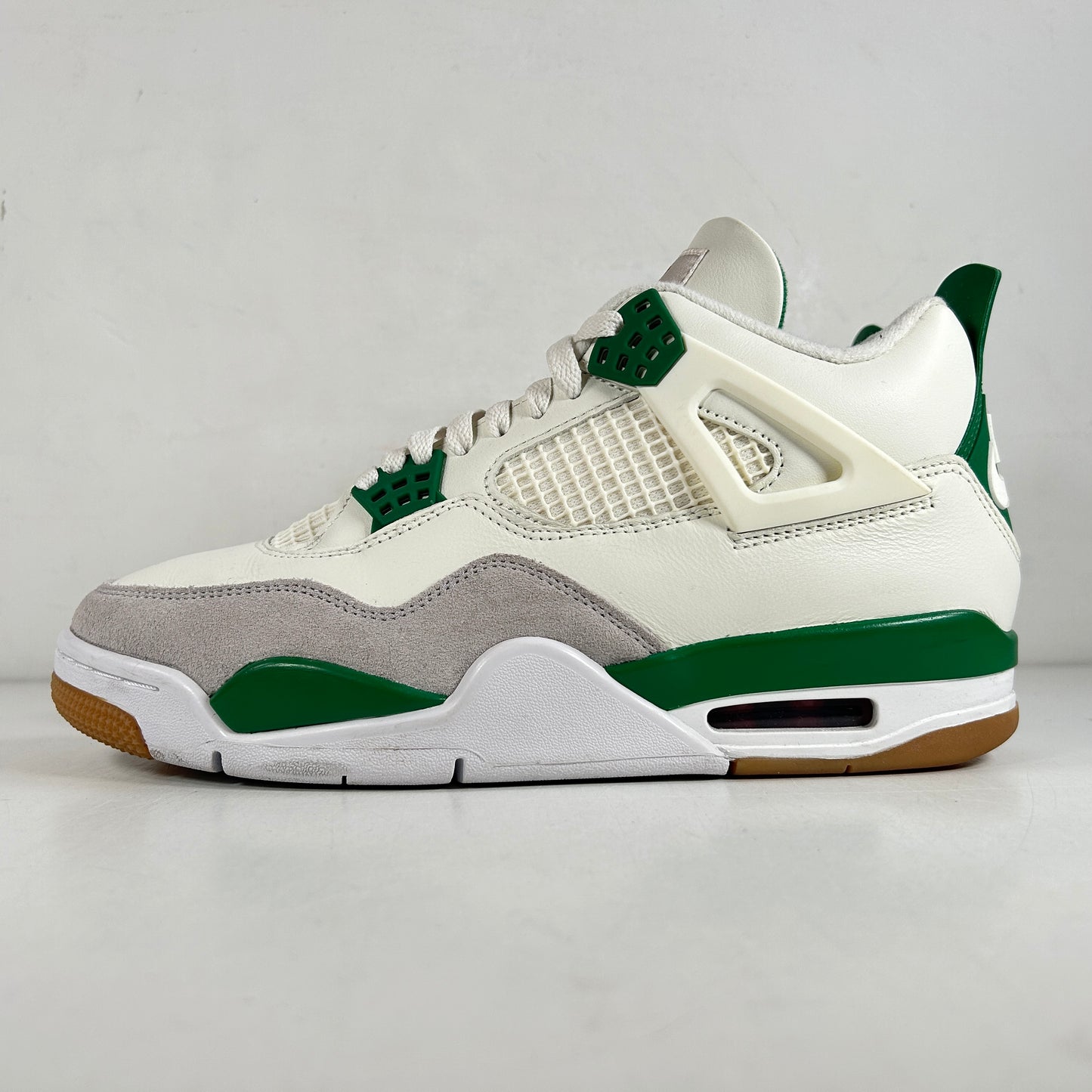 DR5415 103 Jordan 4 Retro SB Pine Green [USED] - 9 M (Used3)
