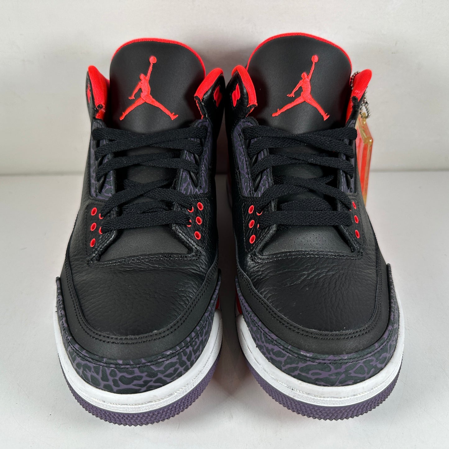 136064 005 Jordan 3 Retro Crimson [USED] - 10.5 M (Used)