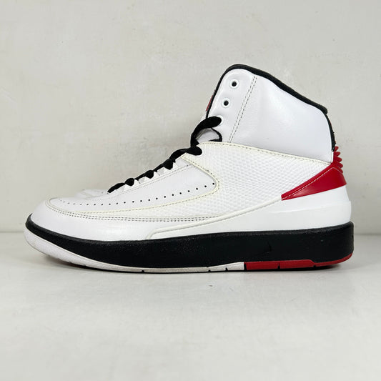 DX2454 106 Jordan 2 Retro OG Chicago (2022) [USED] - 8.5 M (Used)