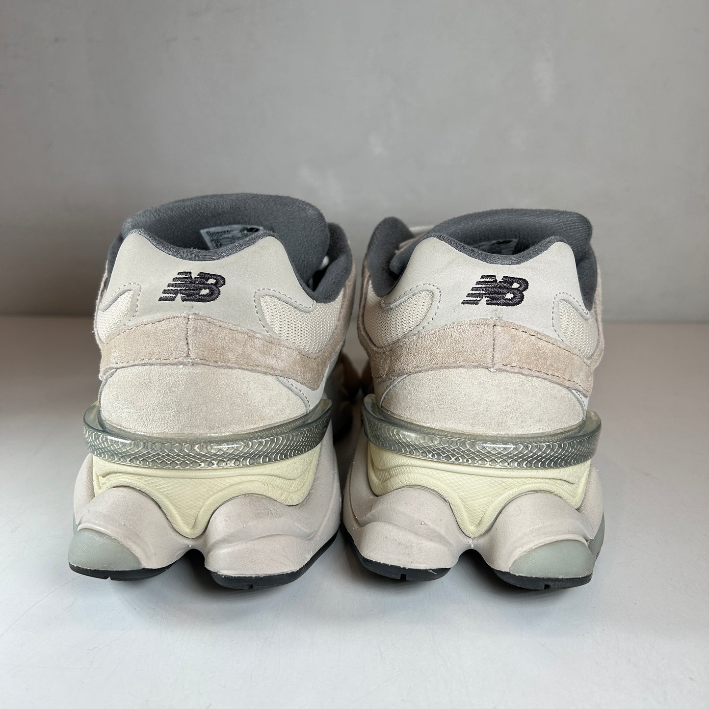 U9060MAC New Balance 9060 Sea Salt [USED] - 10 M (Used)