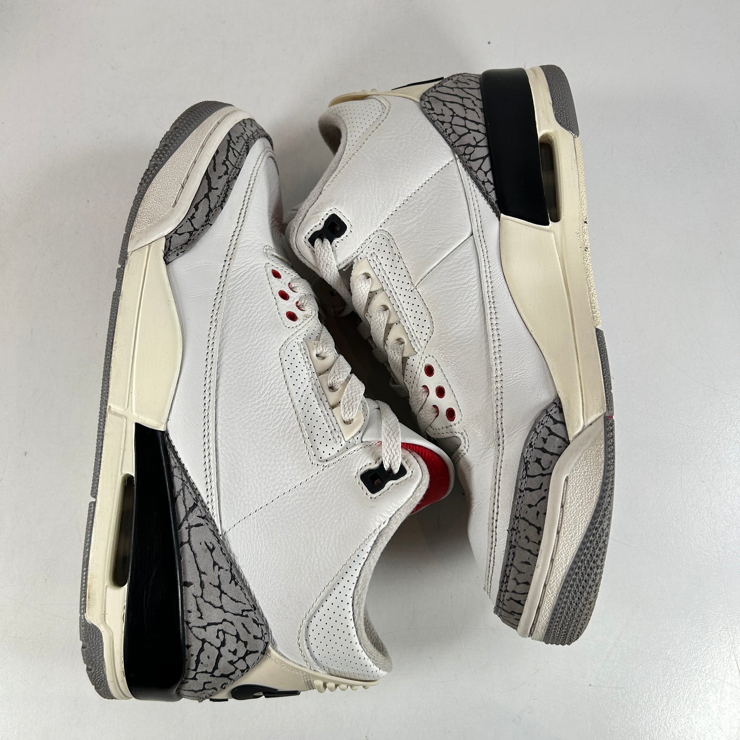 DN3707 100 Jordan 3 Retro White Cement Reimagined [USED] - 9 M (Used5)