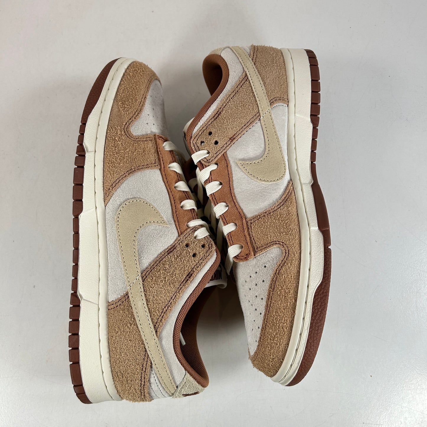 DD1390 100 Nike Dunk Low Medium Curry [USED] - 9 M (Used)