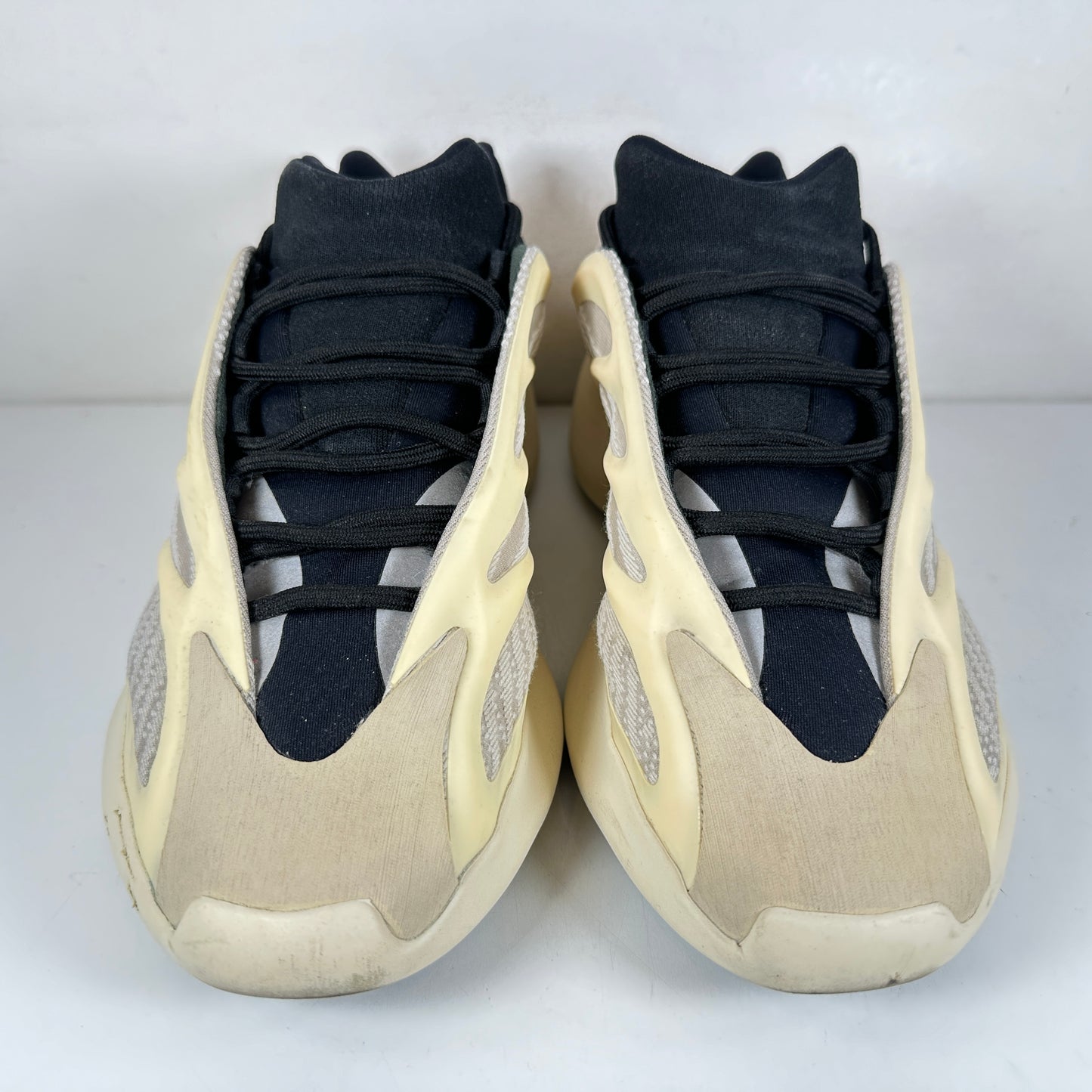 FW4980 adidas Yeezy 700 V3 Azael [USED] - 10 M (Used)