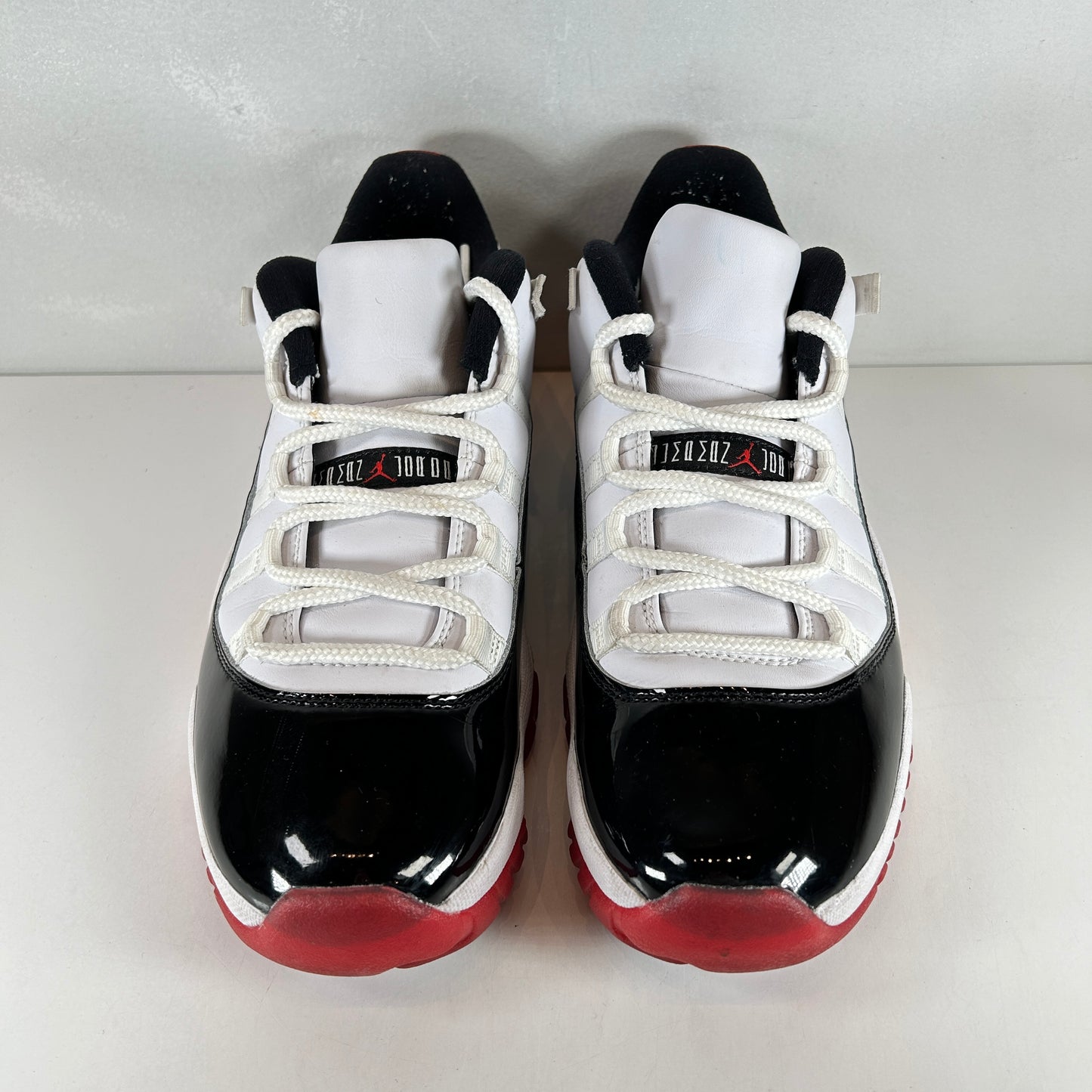 AV2187 160 Jordan 11 Retro Low Concord Bred [USED] - 9.5 M (Used) (No Box)