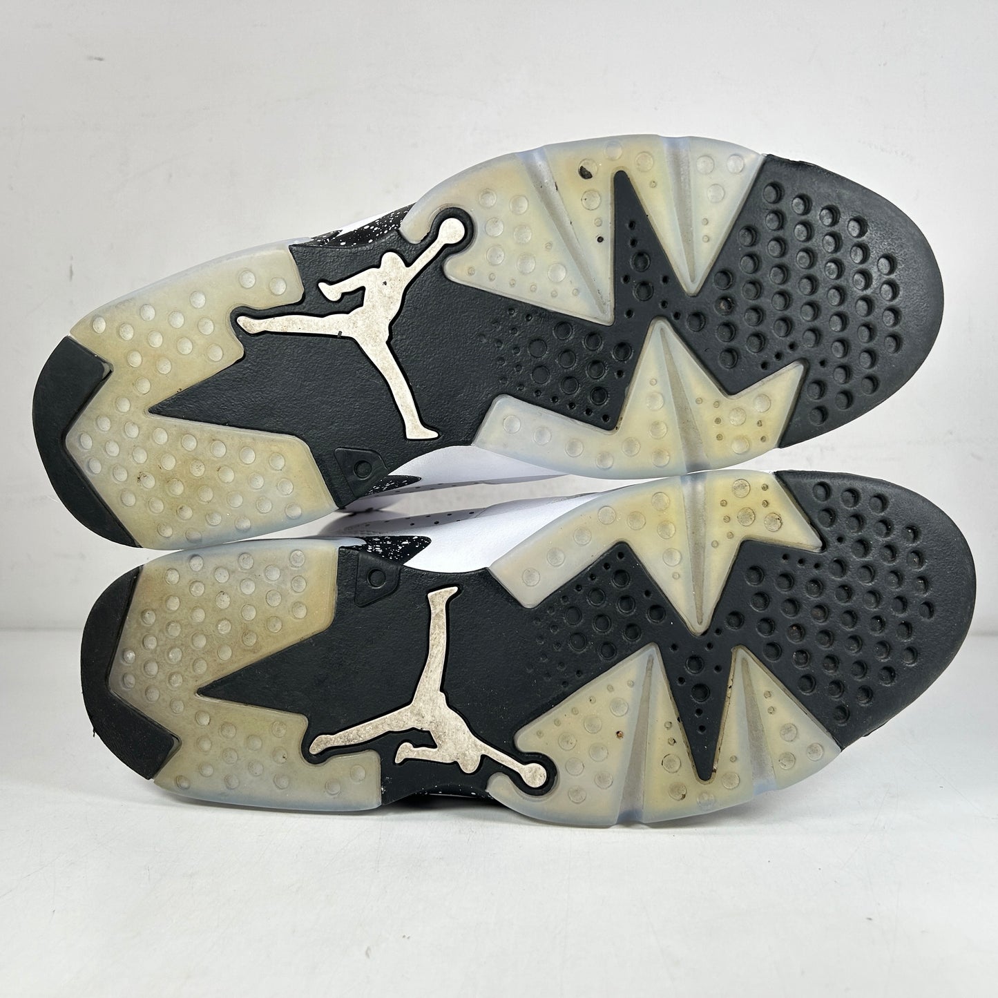 CT8529 112 Jordan 6 Retro Reverse Oreo [USED] - 12 M (Used) (No Box)
