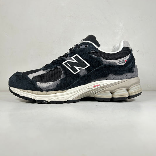 M2002RDJ New Balance 2002R Protection Pack Black Grey [USED] - 5.5 M (Used)