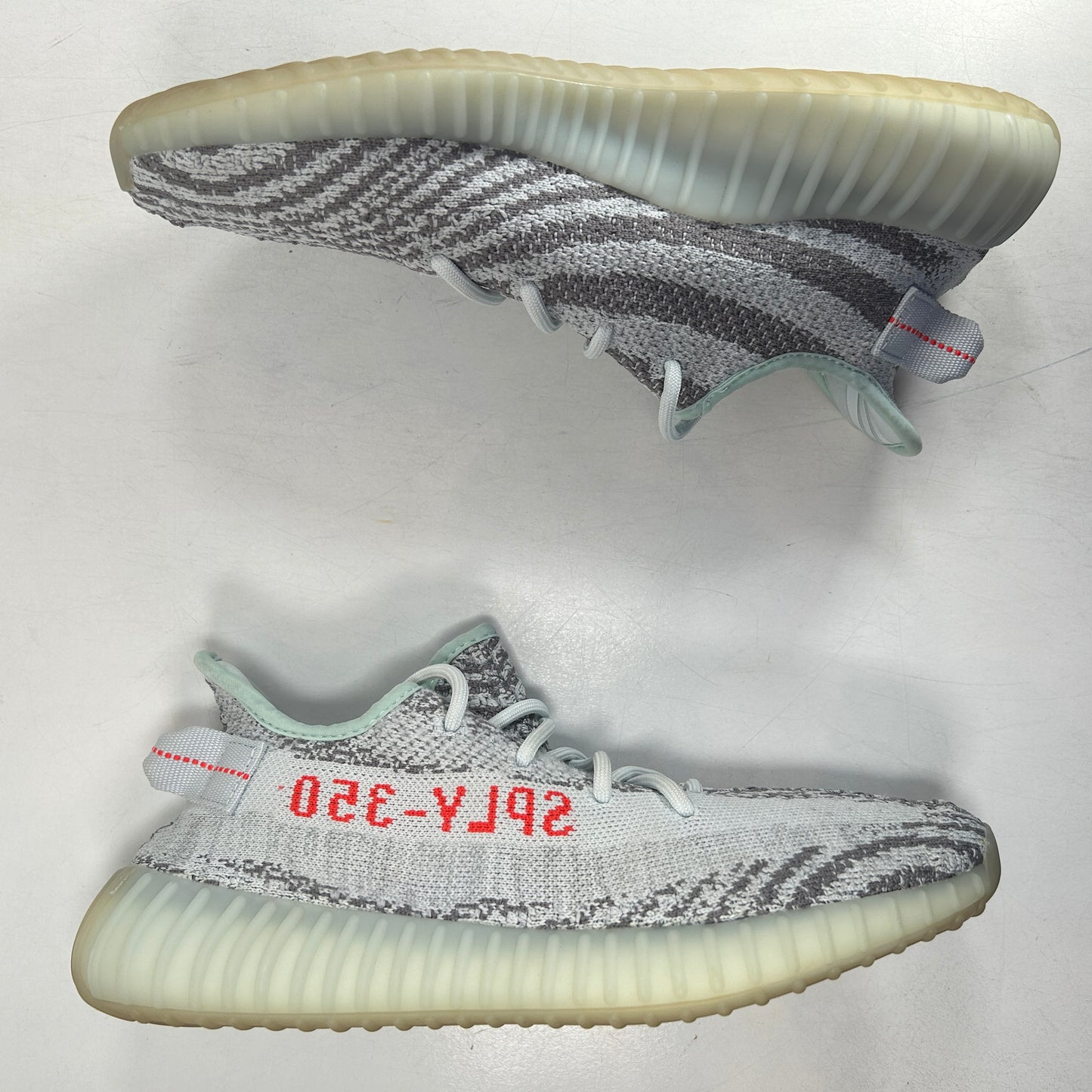 B37571 adidas Yeezy Boost 350 V2 Blue Tint (2017/2023) [USED] - 9 M (Used)